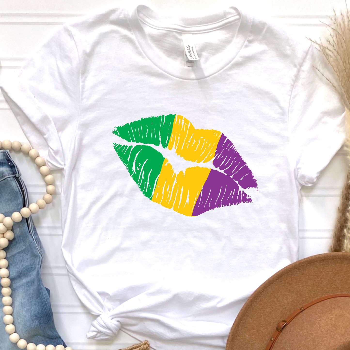 Mardi Gras Kiss Graphic Tee