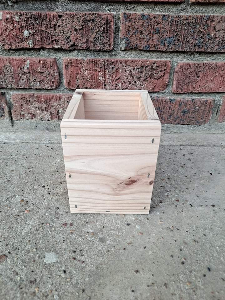 4 in. Centerpiece box-TALL