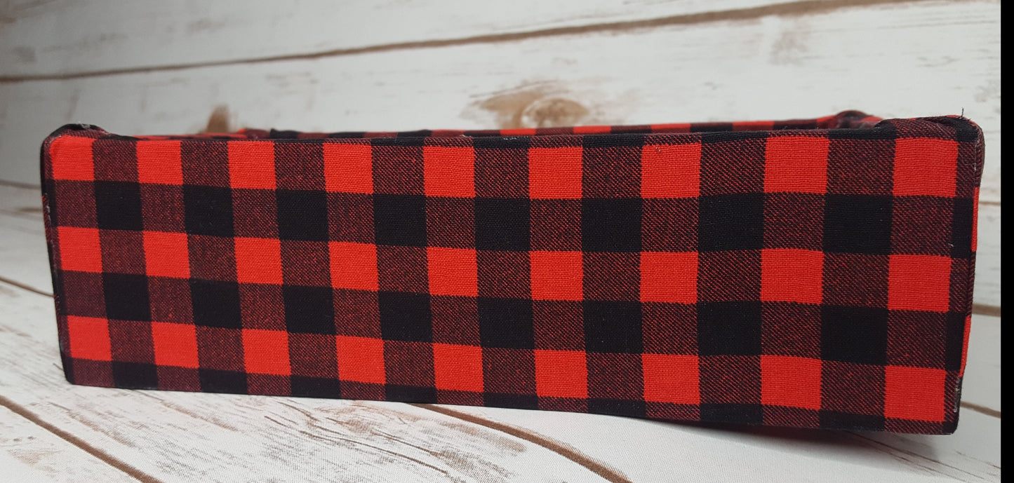 9 in. Plaid Centerpiece Box